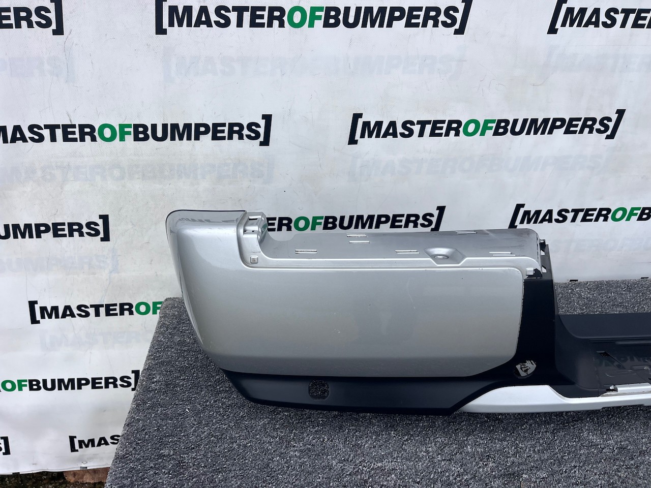 Mitsubishi L200 Barbarian 2020-2024 Rear Bumper 4 Pdc Genuine [m479]