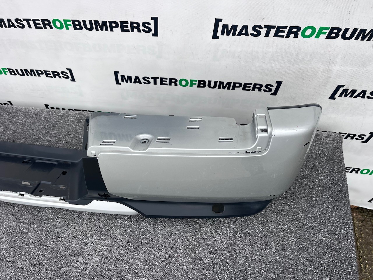 Mitsubishi L200 Barbarian 2020-2024 Rear Bumper 4 Pdc Genuine [m479]