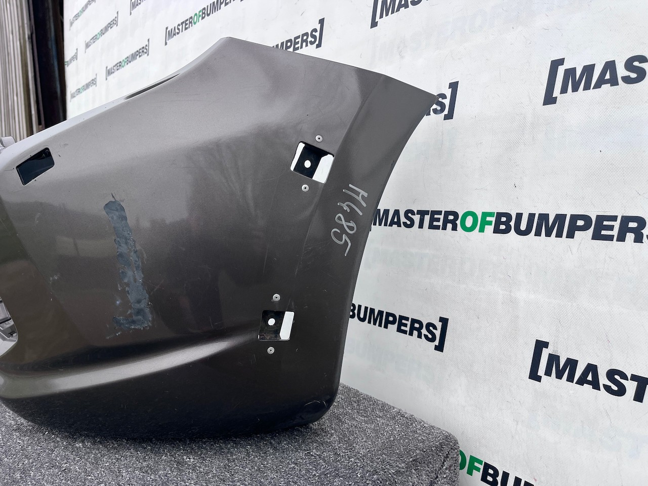 Mitsubishi L200 Barbarian Titan 2016-2019 Front Bumper Jets Genuine [m485]