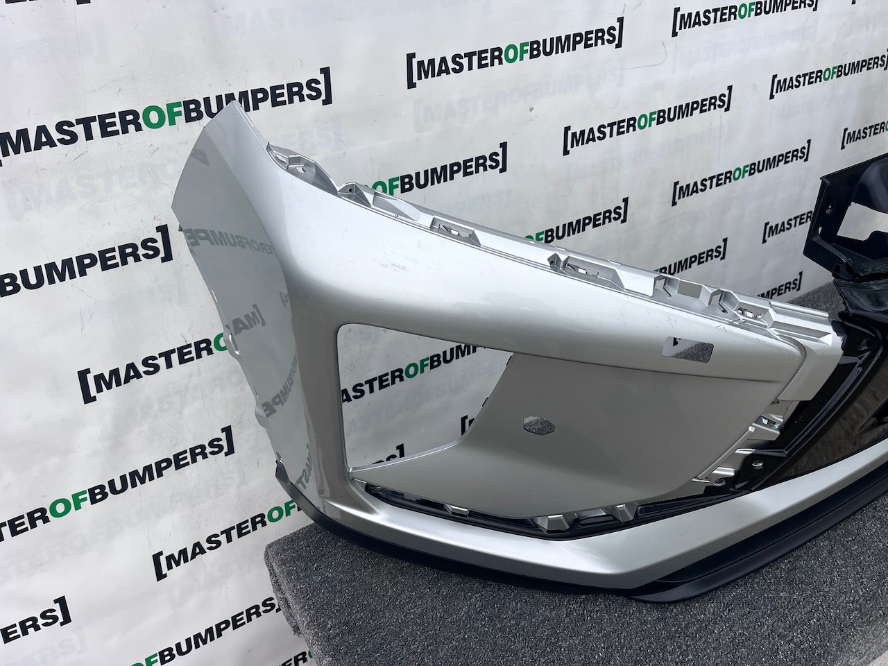 Mitsubishi Eclipse Cross Dynamic 2017-2021 Front Bumper 4 Pdc Jet Genuine [m492]