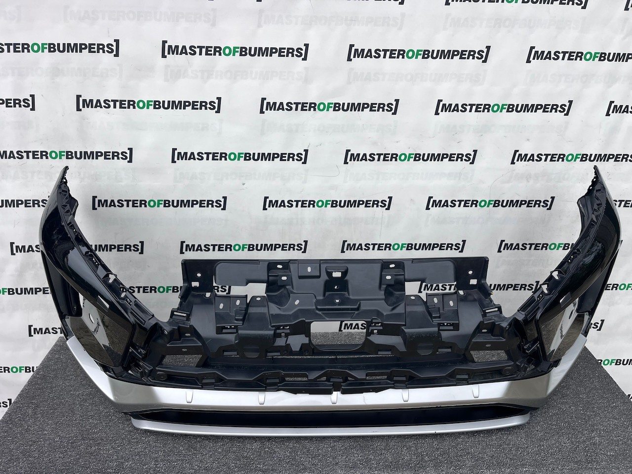 Mitsubishi Eclipse Cross Dynamic 2017-2021 Front Bumper 4 Pdc Jet Genuine [m387]