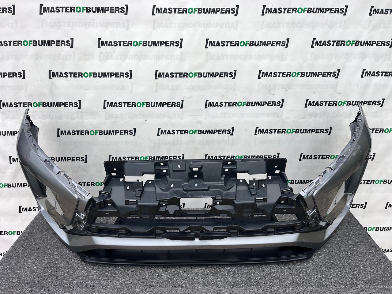 Mitsubishi Eclipse Cross 2017-2021 Front Bumper No Pdc No Jet Genuine [m496]