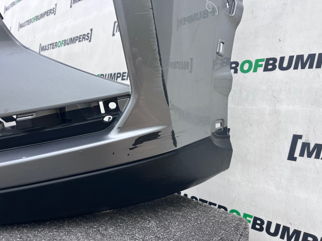 Mitsubishi Eclipse Cross 2017-2021 Front Bumper No Pdc No Jet Genuine [m496]