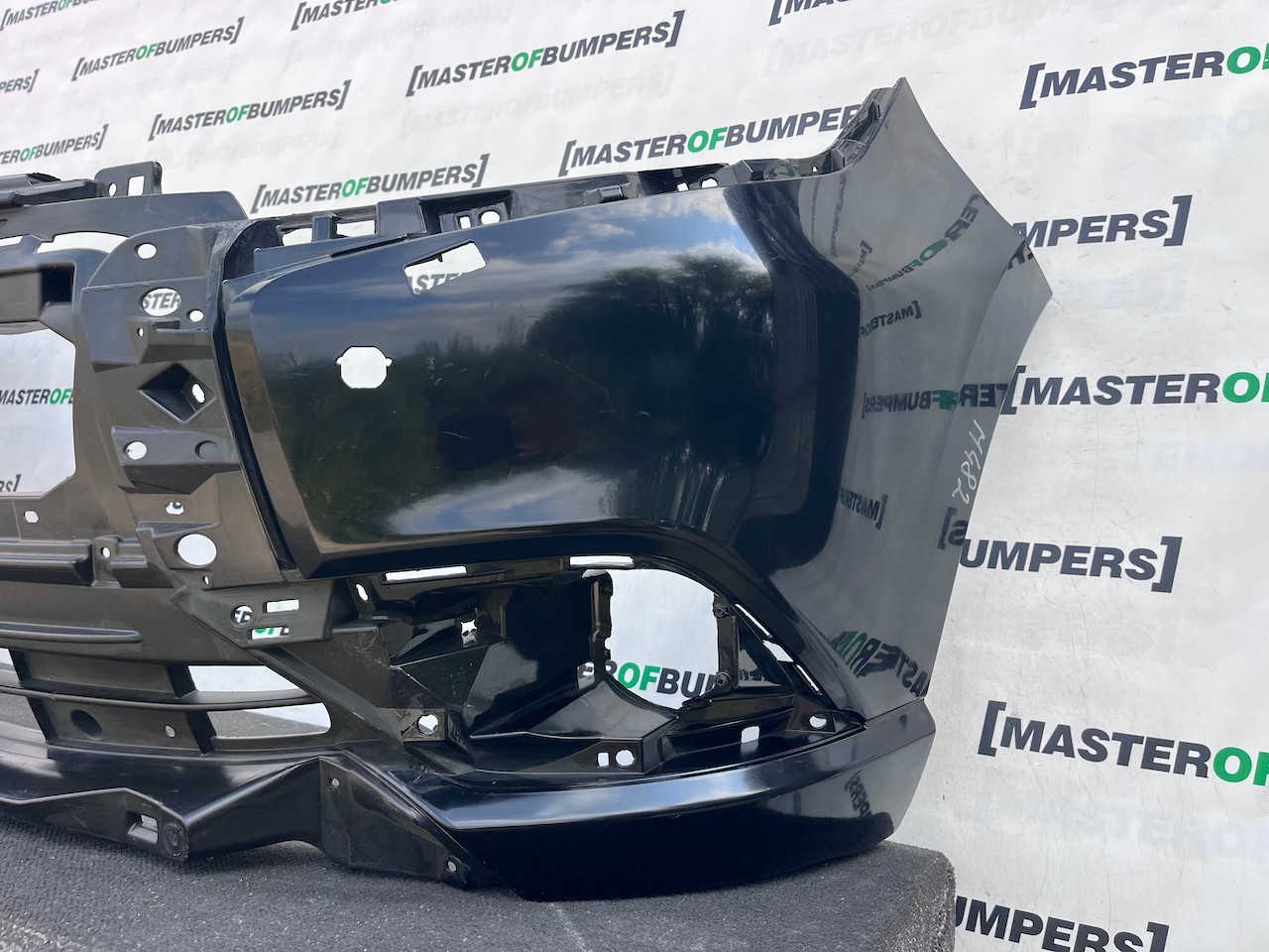Mitsubishi Outlander Ls Phev Mk3 2017-2021 Front Bumper 4 Pdc Jet Genuine [m482]