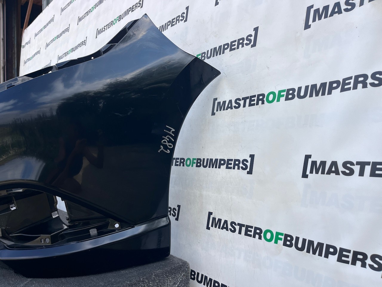 Mitsubishi Outlander Ls Phev Mk3 2017-2021 Front Bumper 4 Pdc Jet Genuine [m482]