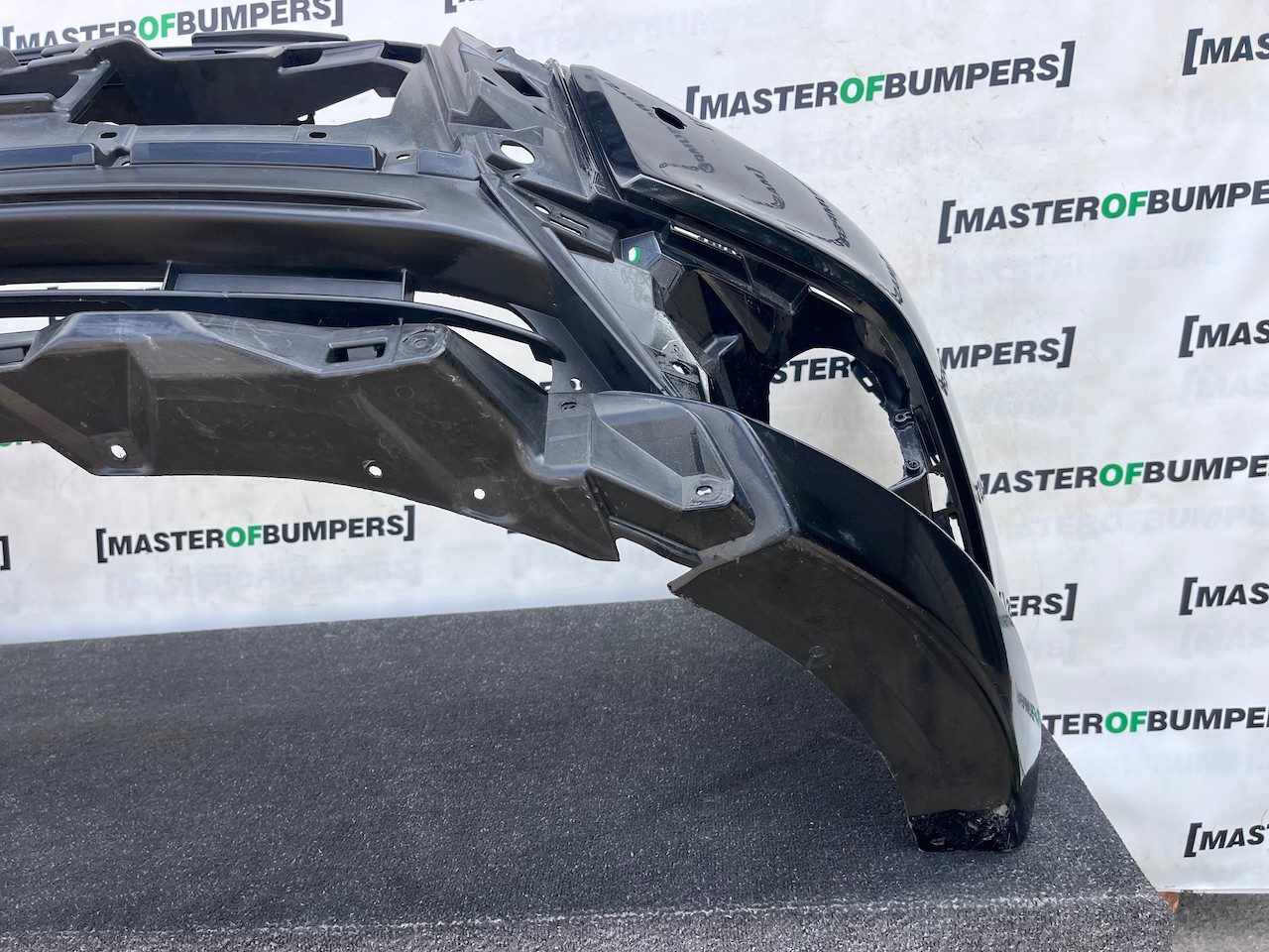 Mitsubishi Outlander Ls Phev Mk3 2017-2021 Front Bumper 4 Pdc Jet Genuine [m482]