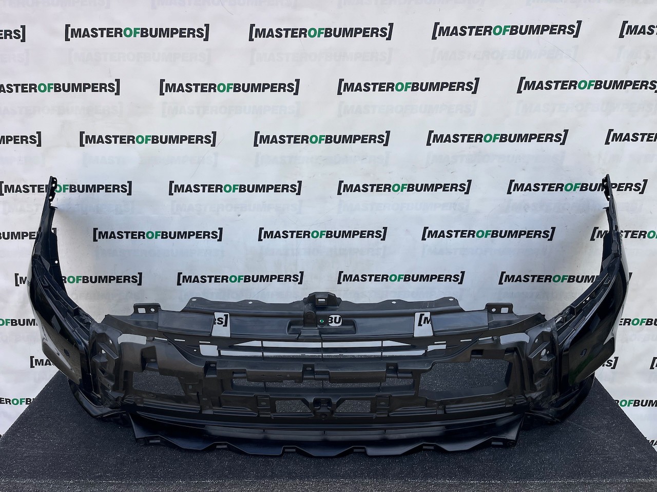 Mitsubishi Outlander Ls Phev Mk3 2017-2021 Front Bumper 4 Pdc Jet Genuine [m482]