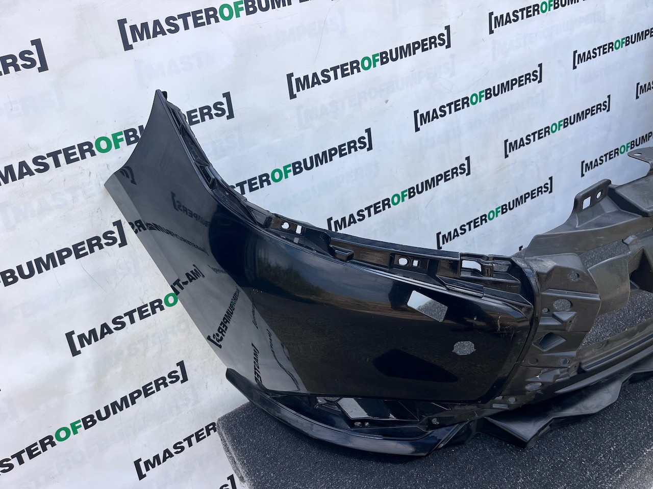 Mitsubishi Outlander Ls Phev Mk3 2017-2021 Front Bumper 4 Pdc Jet Genuine [m482]