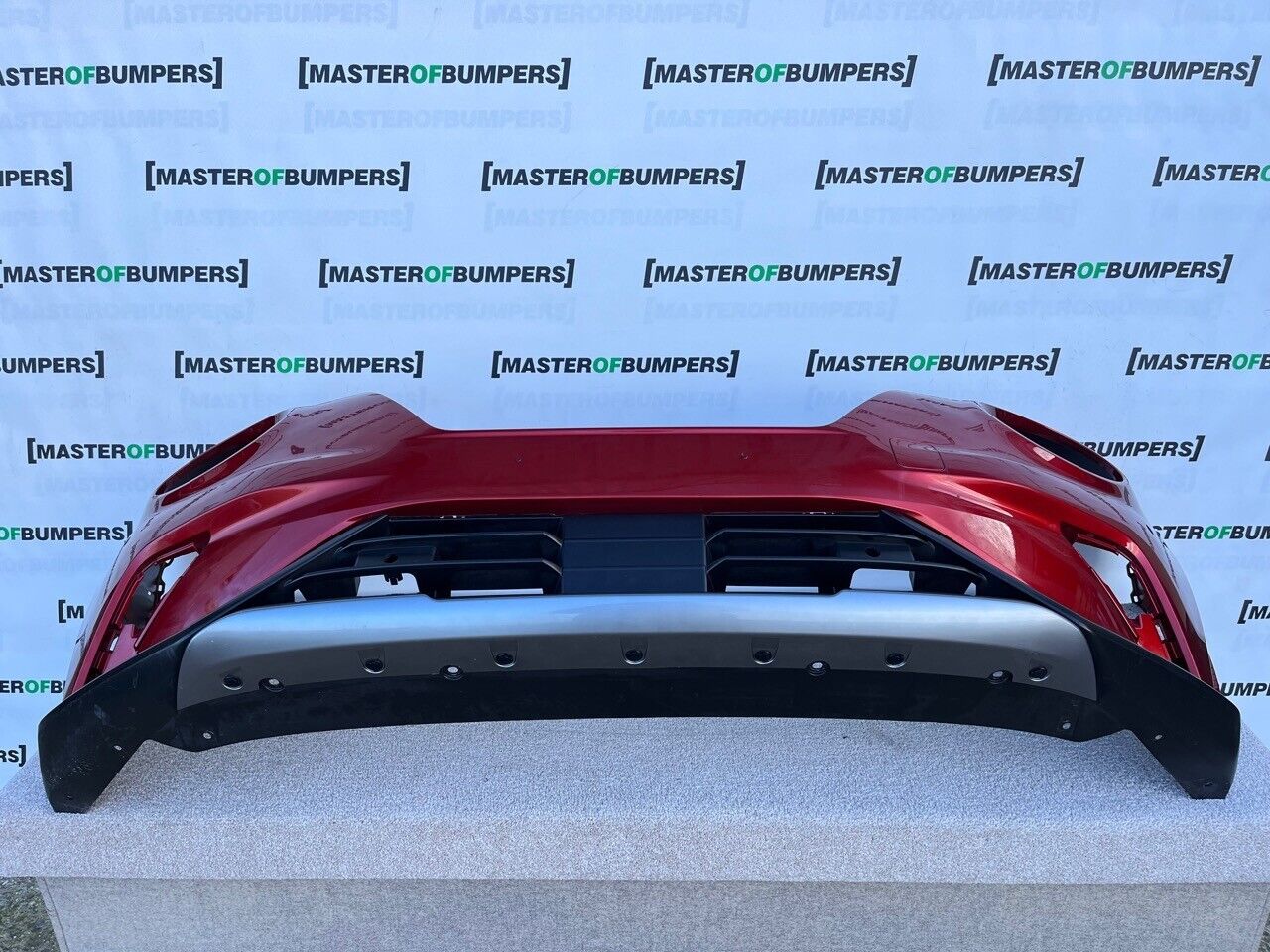 Nissan Juke Mk2 2019 - On Front Bumper Red W/lip Genuine [l499]
