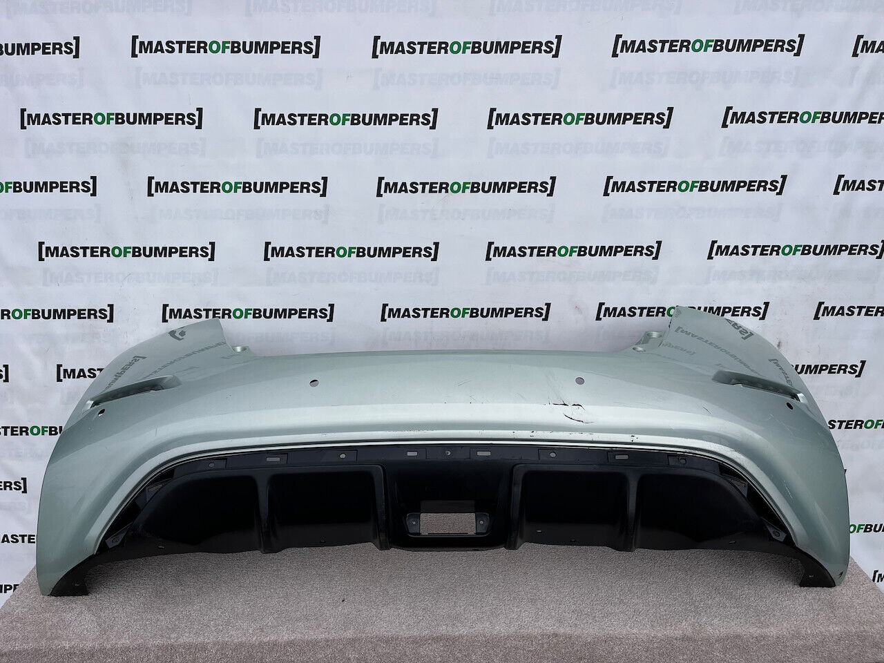 Nissan Leaf Tekna N-connecta Mk2 2017-2022 Rear Bumper 4 Pdc Genuine [l560]