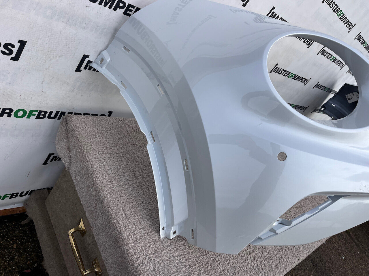 Nissan Juke Tekna N-connecta Mk2 2019 - 2024 Front Bumper 4 Pdc Genuine [l590]