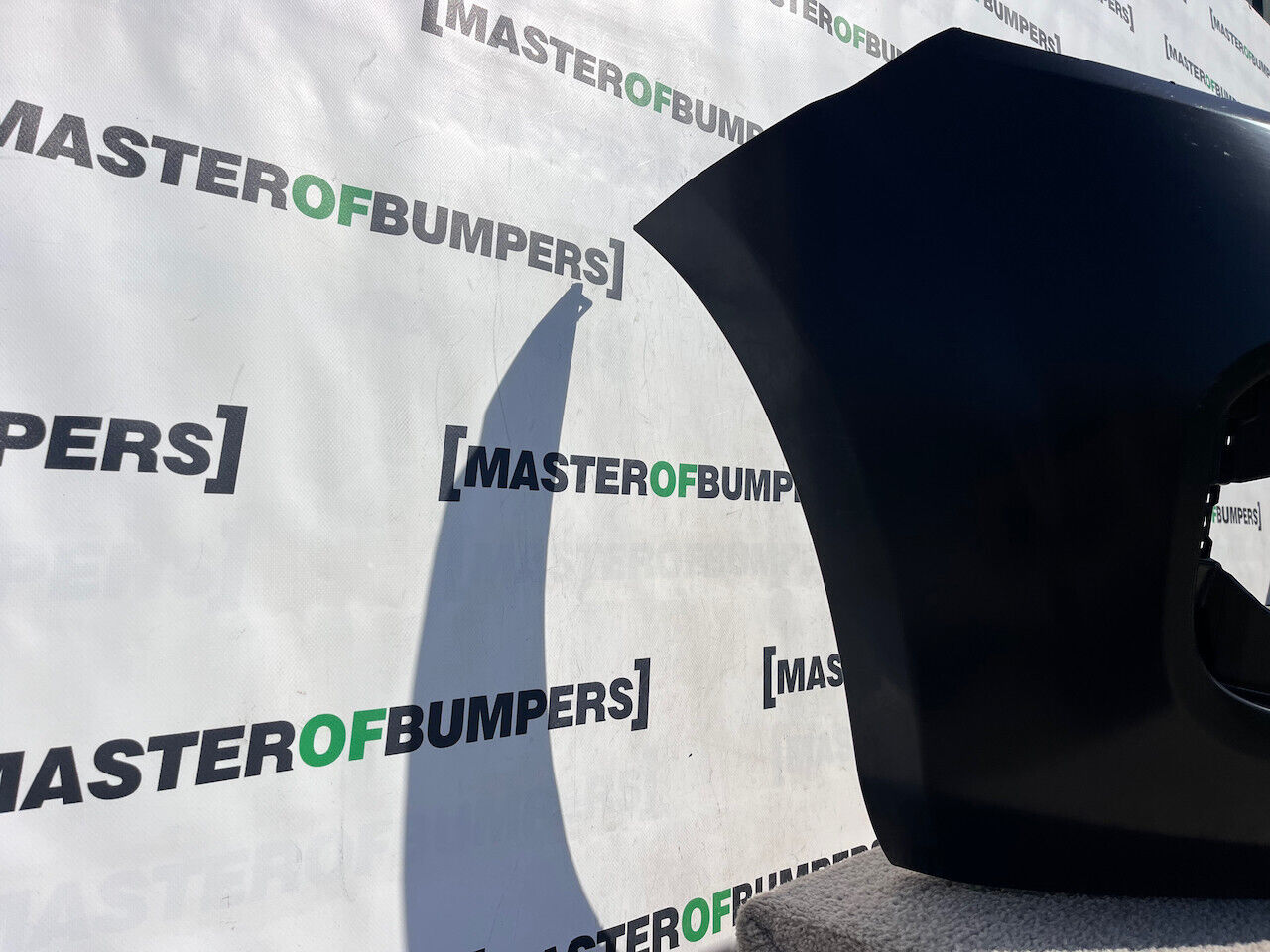 Renault Alaskan Pickup 4x4 2017-2020 Front Bumper No Pdc +jets Genuine [l621]