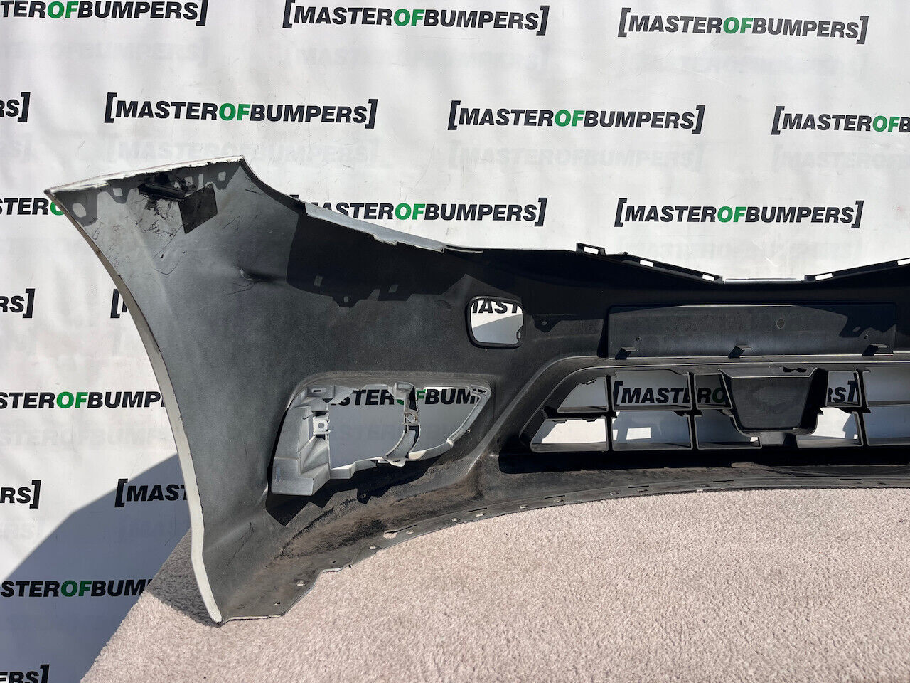 Nissan Pulsar N-tec Tekna Hatchback 2014-2018 Front Bumper Genuine [l617]