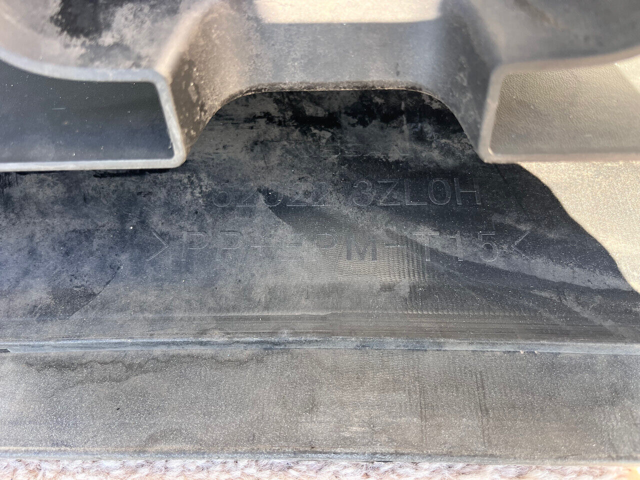 Nissan Pulsar N-tec Tekna Hatchback 2014-2018 Front Bumper Genuine [l617]