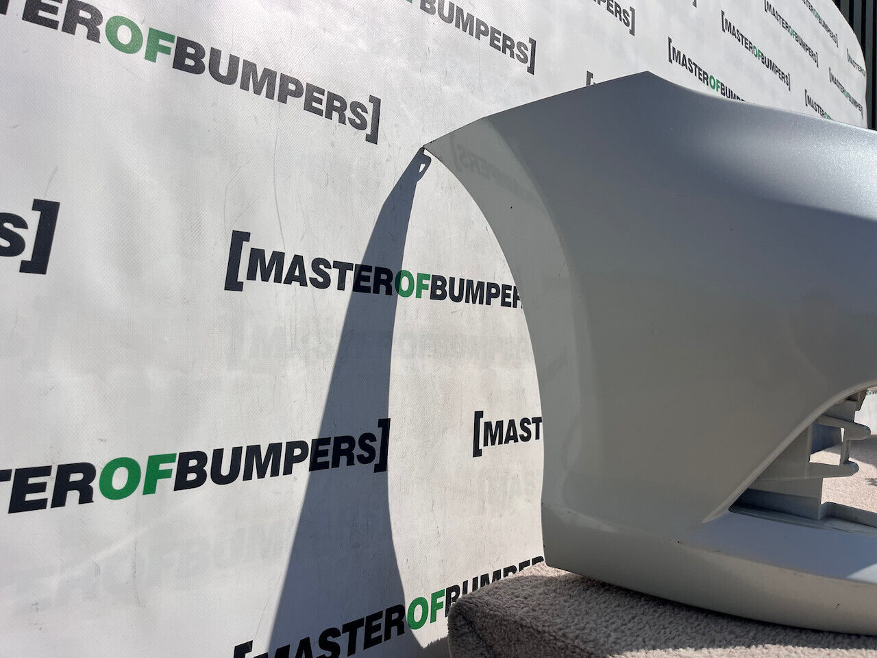 Nissan Pulsar N-tec Tekna Hatchback 2014-2018 Front Bumper Genuine [l617]