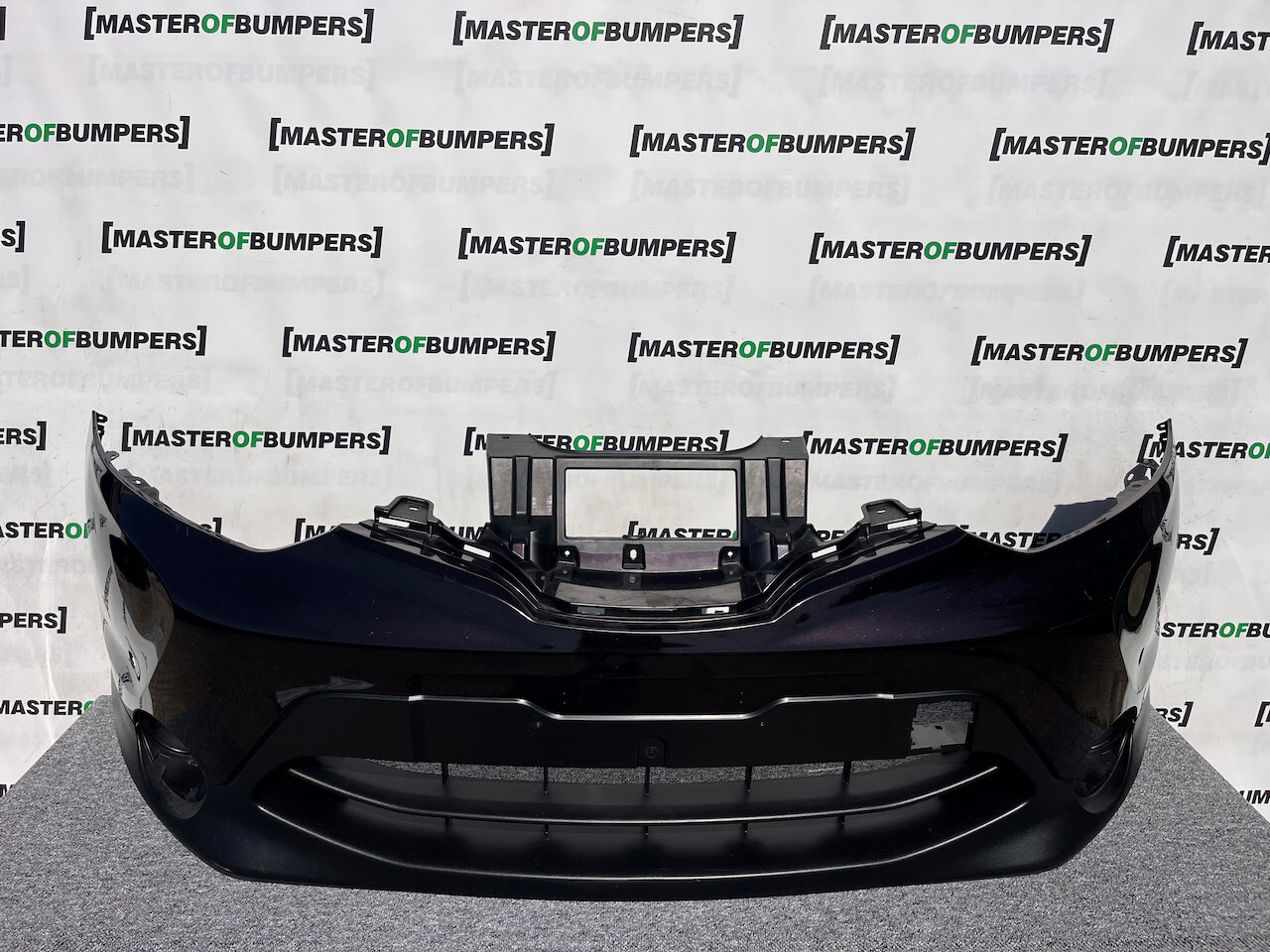 Nissan Qashqai Tekna Mk2 2014-2017 Front Bumper 4 Pdc No Jets Genuine [l625]