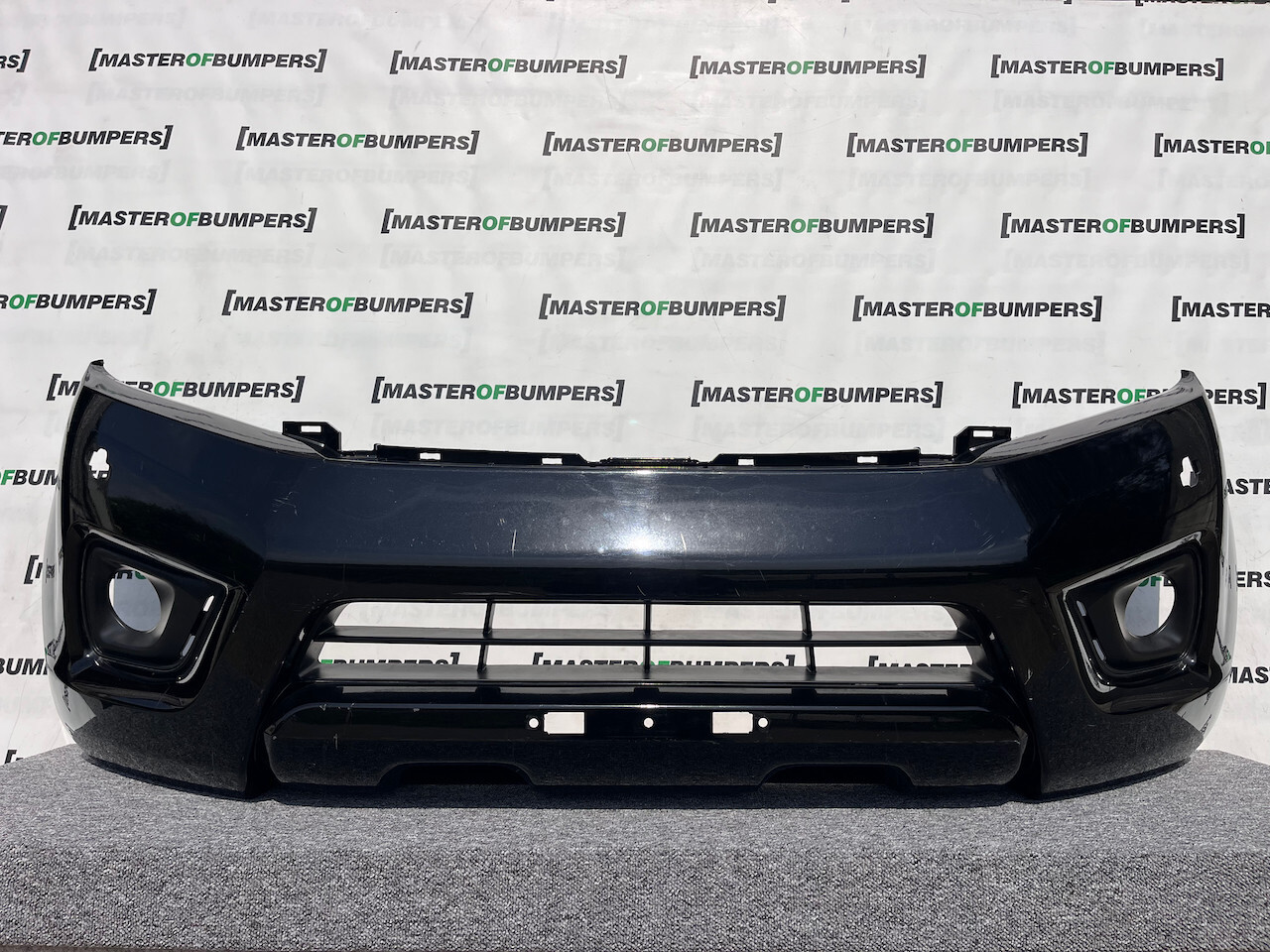 Nissan Navara Tekna Pick Up Mk4 2016-2021 Front Bumper + Jets Genuine [l645]