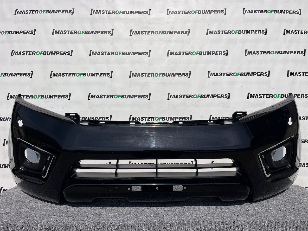 Nissan Navara Tekna Pick Up Mk4 2016-2021 Front Bumper + Jets Genuine [l643]