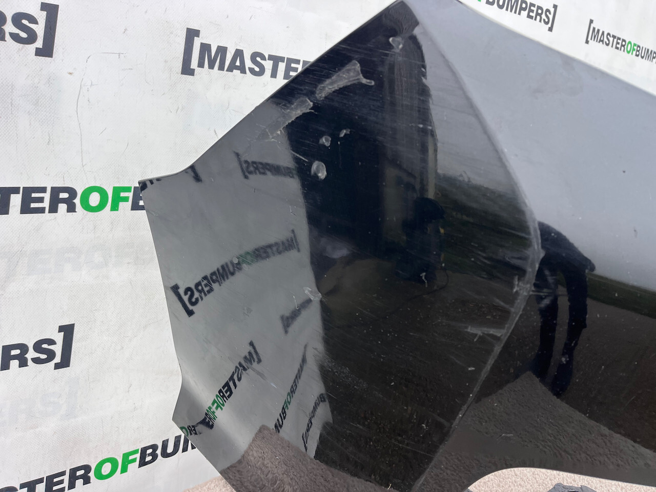 Nissan Leaf Tekna N-connecta Mk2 2017-2022 Front Bumper 4 Pdc Genuine [l575]