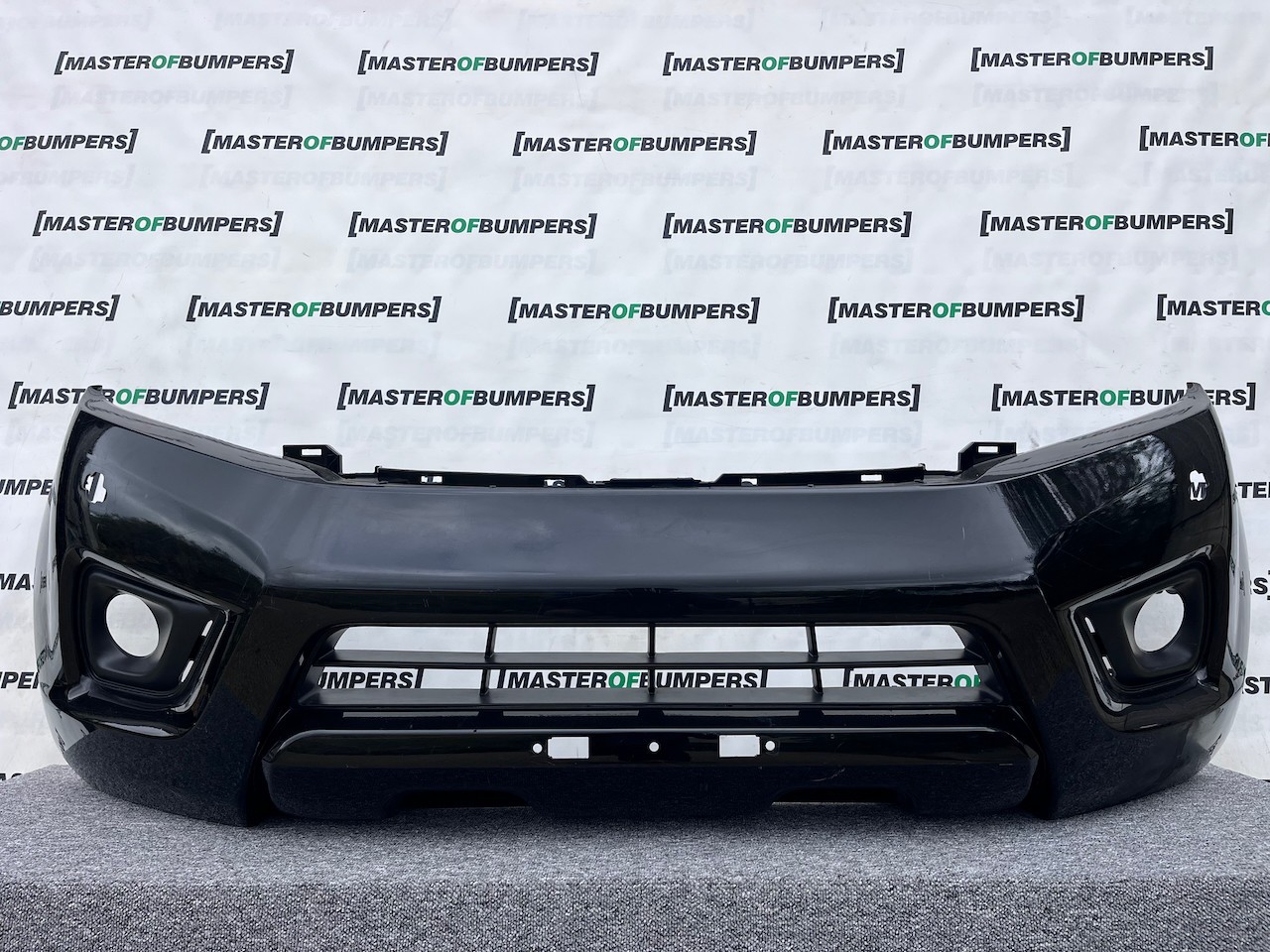 Nissan Navara Tekna Pick Up Mk4 2016-2021 Front Bumper + Jets Genuine [l658]