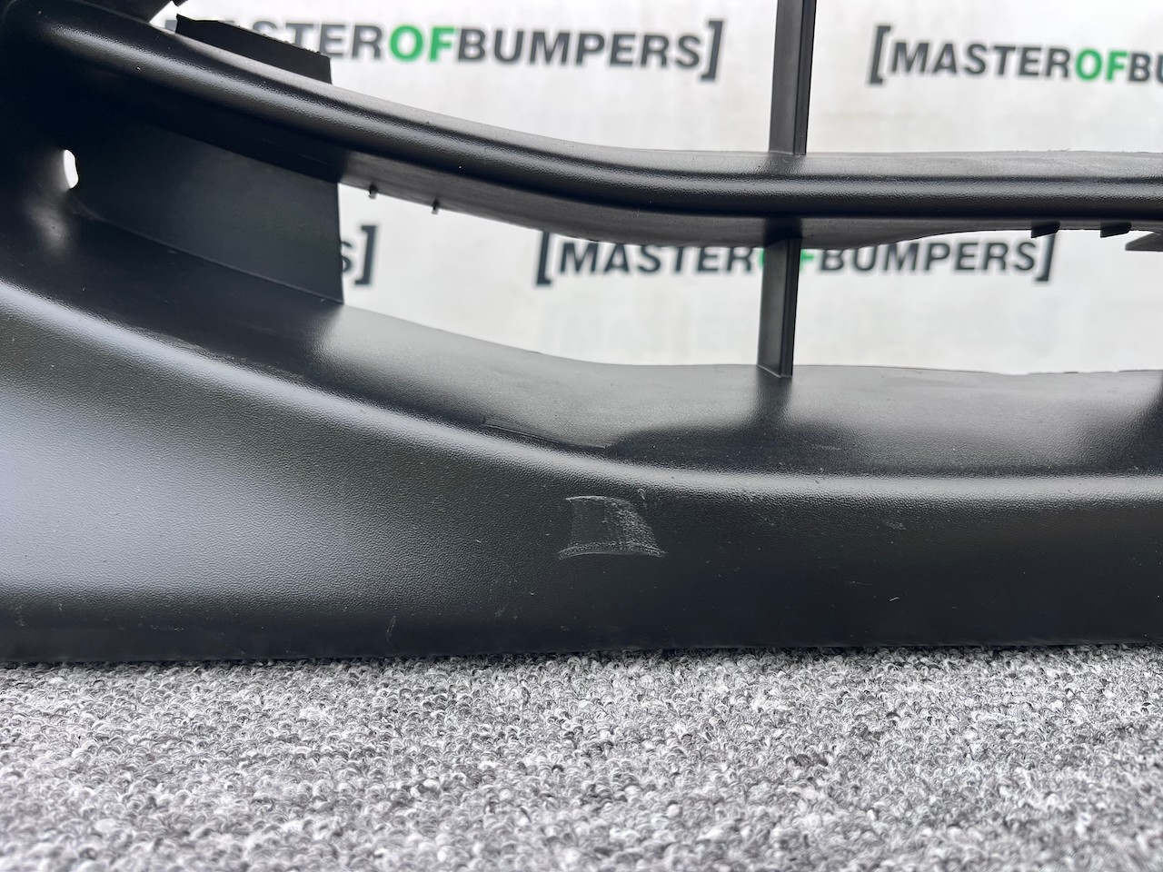 Nissan Qashqai Tekna Mk2 2014-2017 Front Bumper 4 Pdc No Jets Genuine [l665]