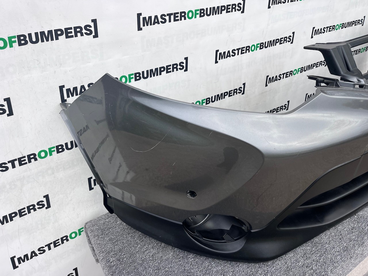 Nissan Qashqai Tekna Mk2 2014-2017 Front Bumper 4 Pdc No Jets Genuine [l665]