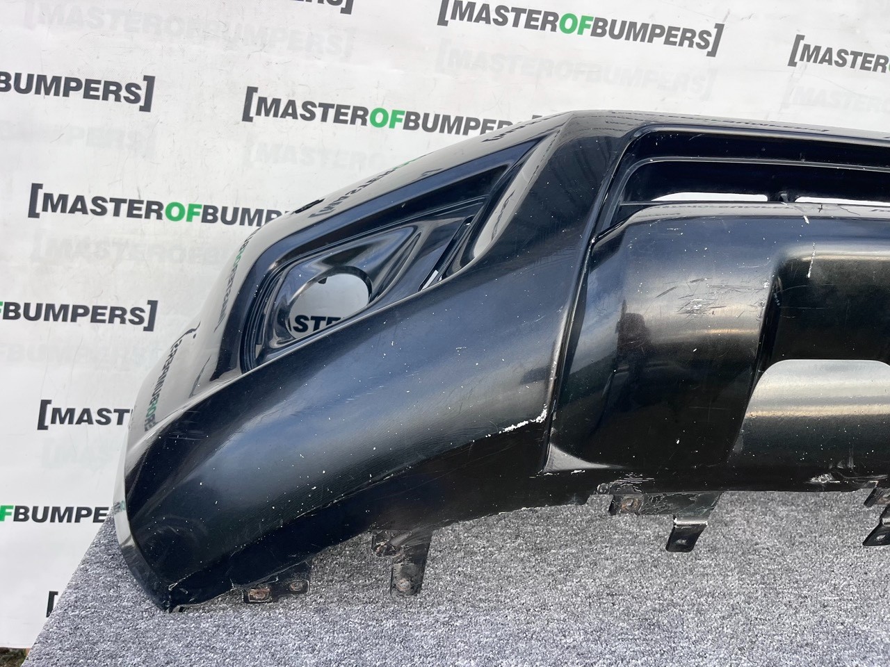 Nissan Navara Mk3 2016-2019 Front Bumper (for Model With Jets) Genuine [l671]