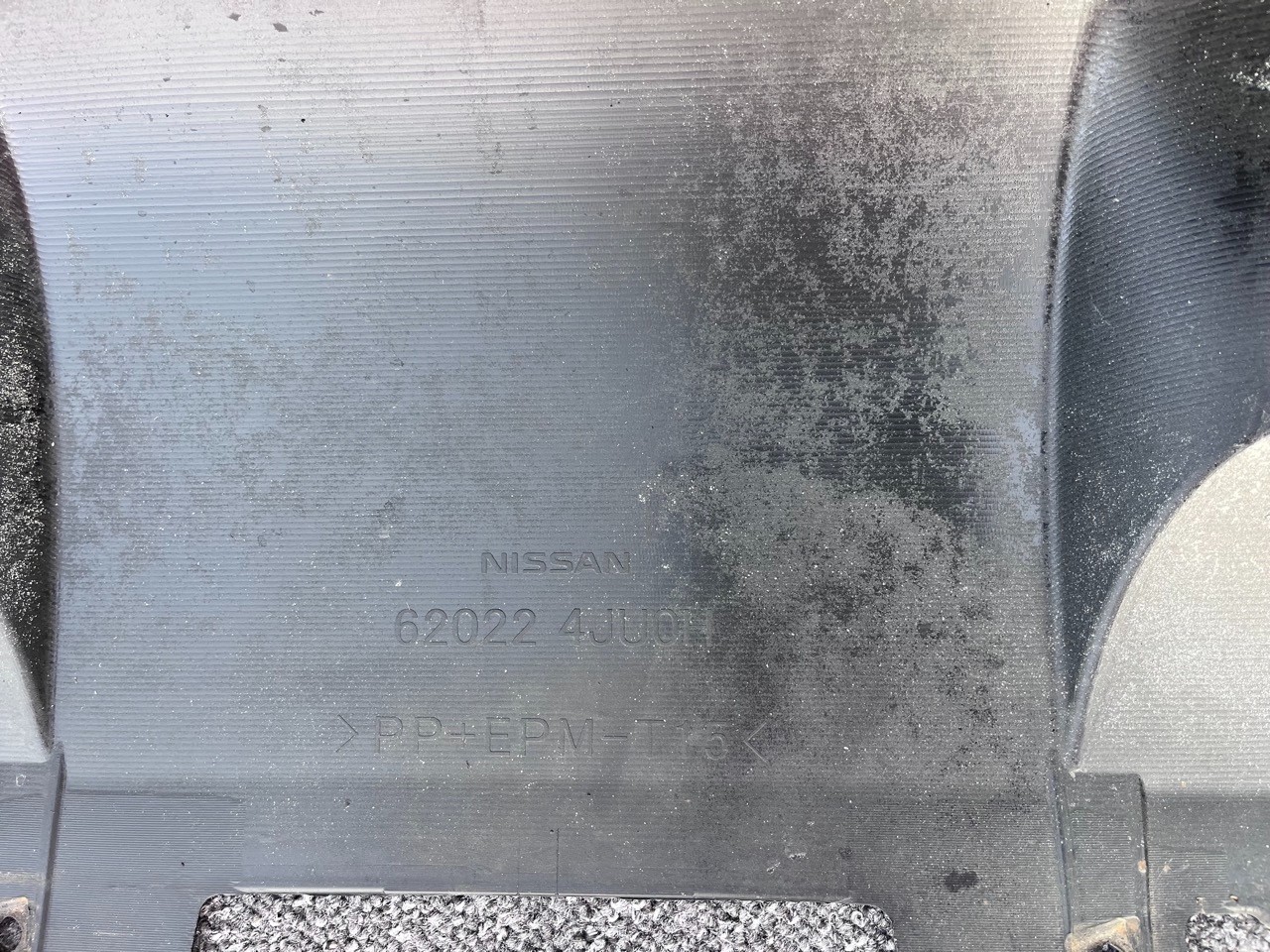 Nissan Navara Mk3 2016-2019 Front Bumper (for Model With Jets) Genuine [l671]