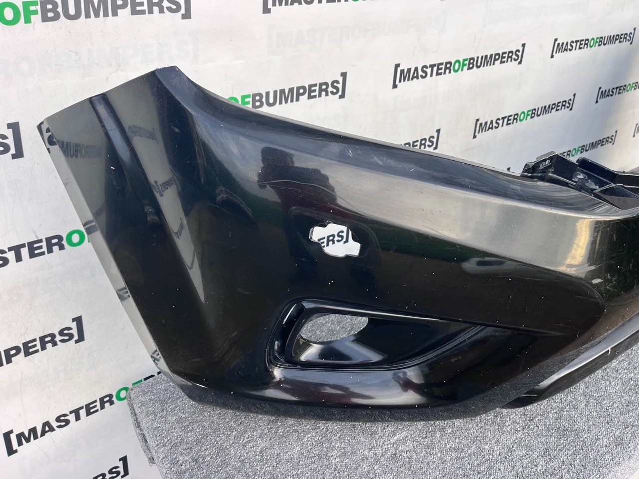 Nissan Navara Mk3 2016-2019 Front Bumper (for Model With Jets) Genuine [l671]