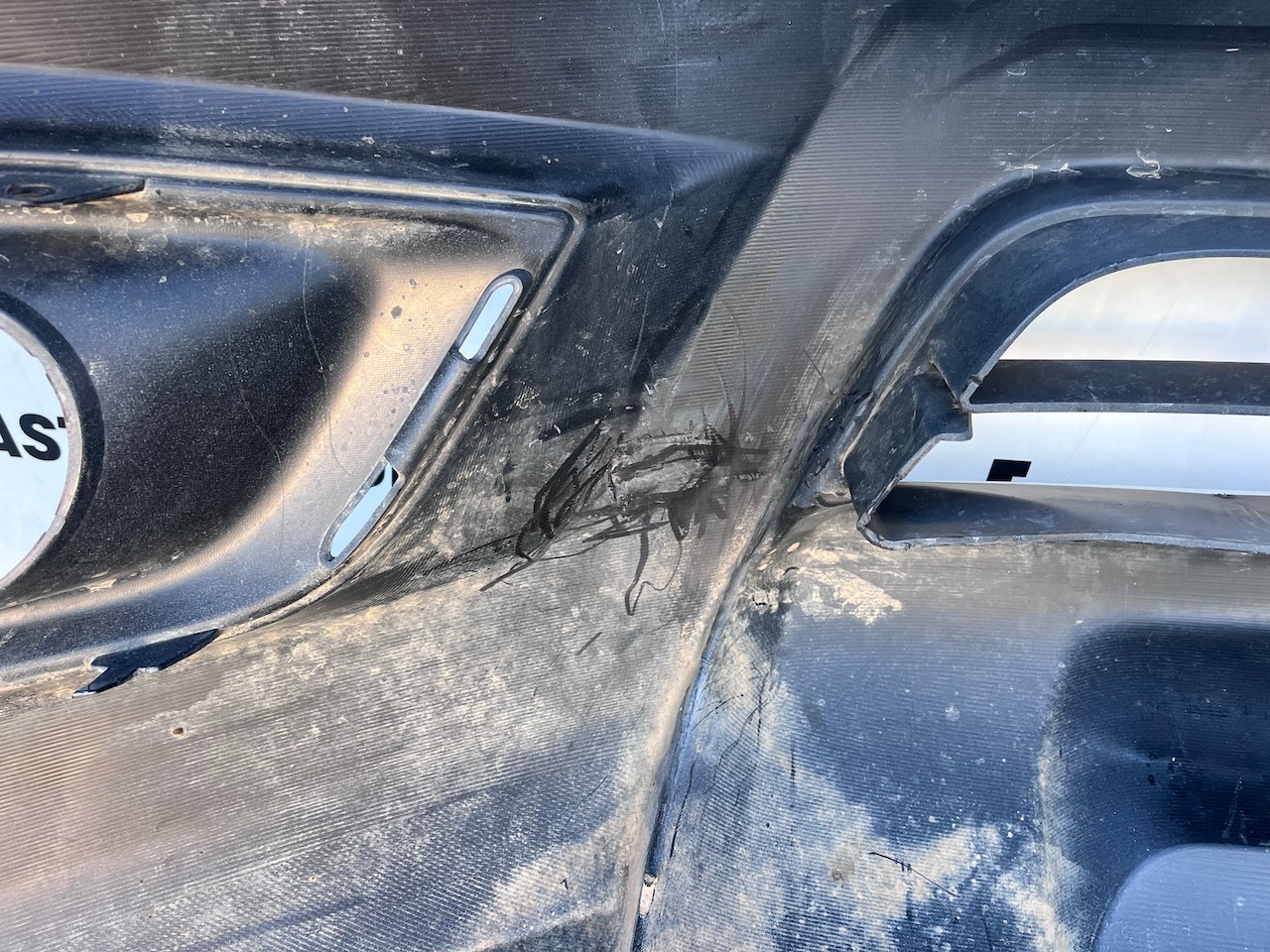 Nissan Navara Tekna Pick Up Mk4 2016-2021 Front Bumper No Jets Genuine [l676]