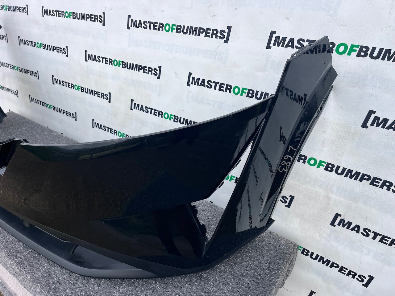 Nissan Qashqai Tekna N Conecta Mk3 2021-2024 Front Bumper 4 Pdc Genuine [l683]