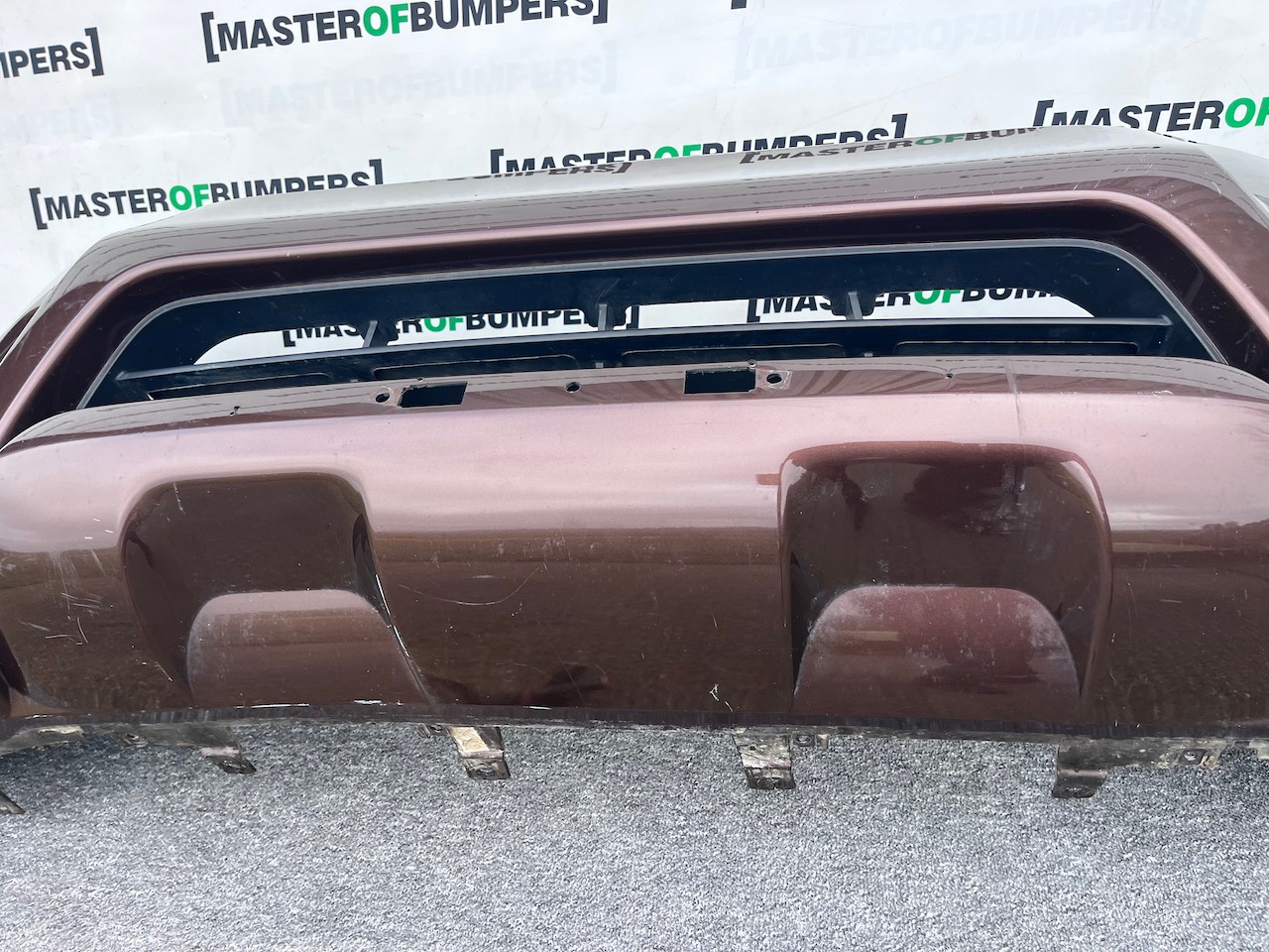 Nissan Navara Tekna Pick Up Mk4 2016-2021 Front Bumper + Jets Genuine [l686]