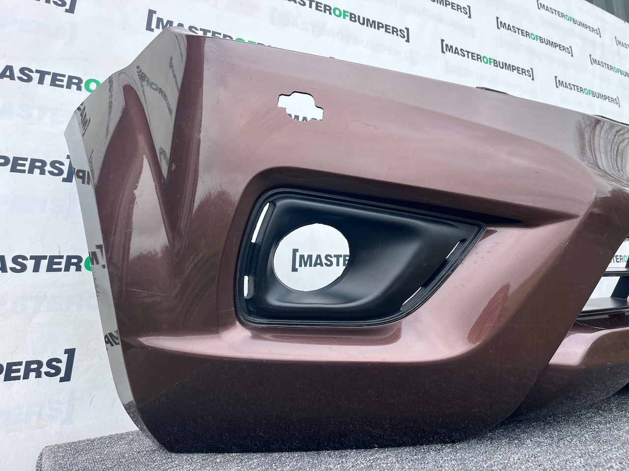 Nissan Navara Tekna Pick Up Mk4 2016-2021 Front Bumper + Jets Genuine [l686]