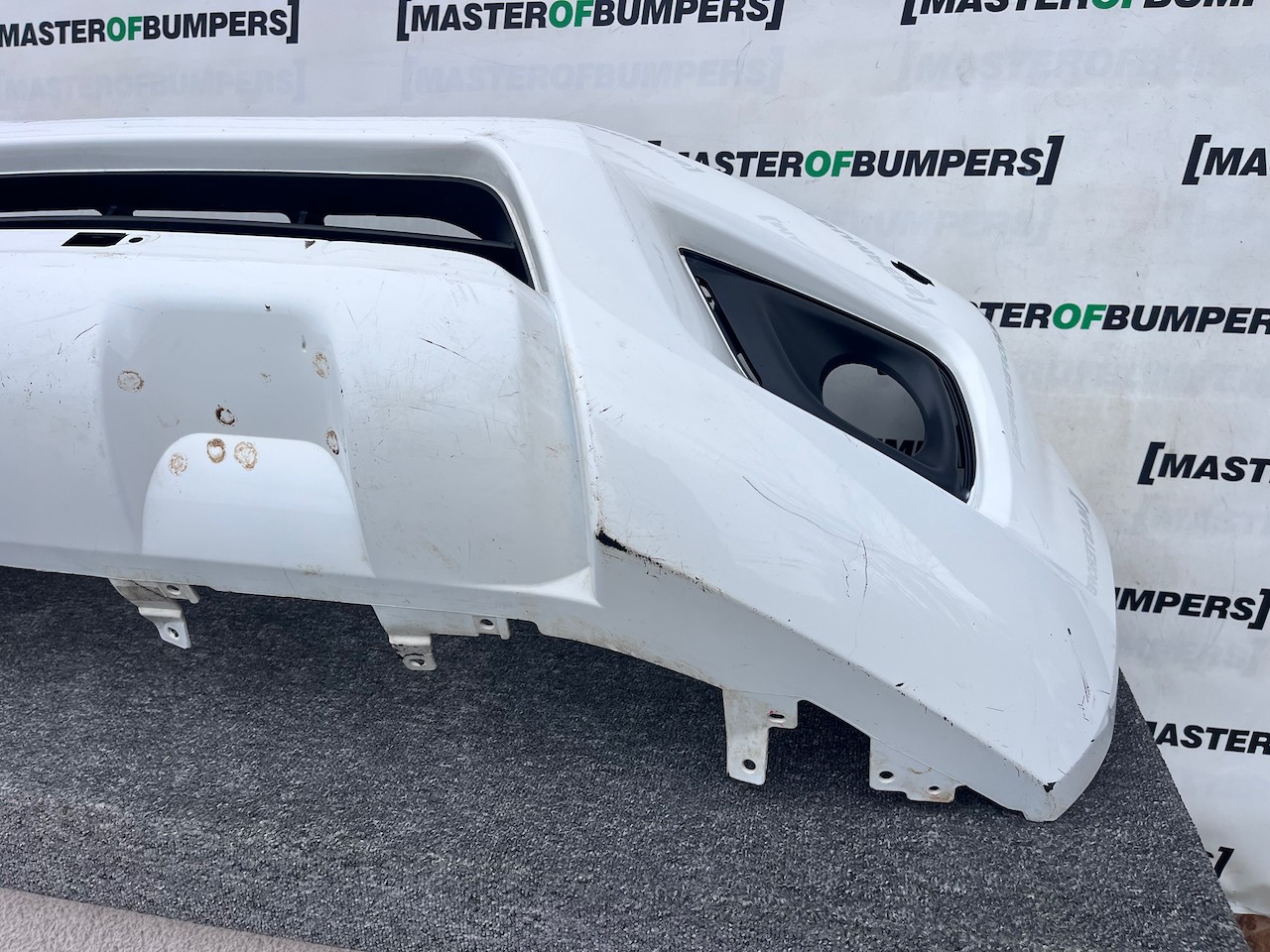 Nissan Navara Tekna Pick Up Mk4 2016-2021 Front Bumper + Jets Genuine [l689]