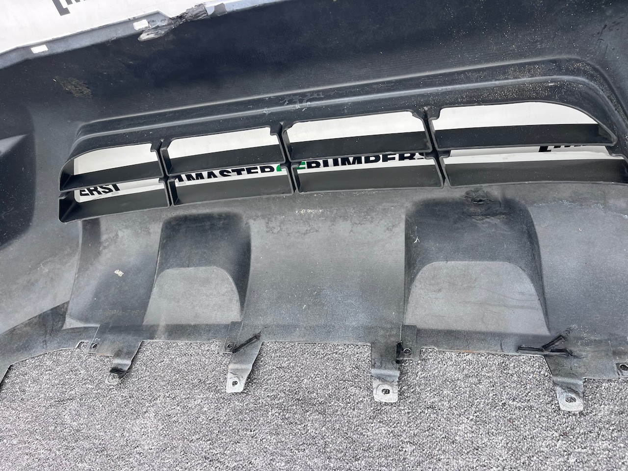 Nissan Navara Tekna Pick Up Mk4 2016-2021 Front Bumper + Jets Genuine [l689]