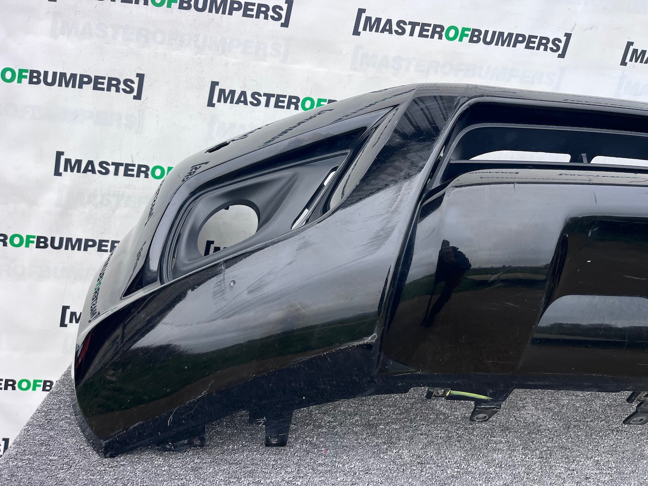 Nissan Navara Tekna Pick Up Mk4 2016-2021 Front Bumper + Jets Genuine [l690]