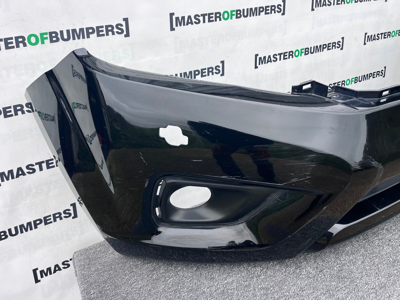 Nissan Navara Tekna Pick Up Mk4 2016-2021 Front Bumper + Jets Genuine [l690]