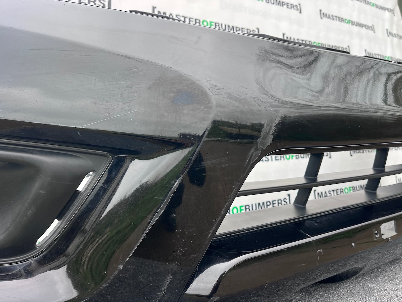 Nissan Navara Tekna Pick Up Mk4 2016-2021 Front Bumper + Jets Genuine [l690]