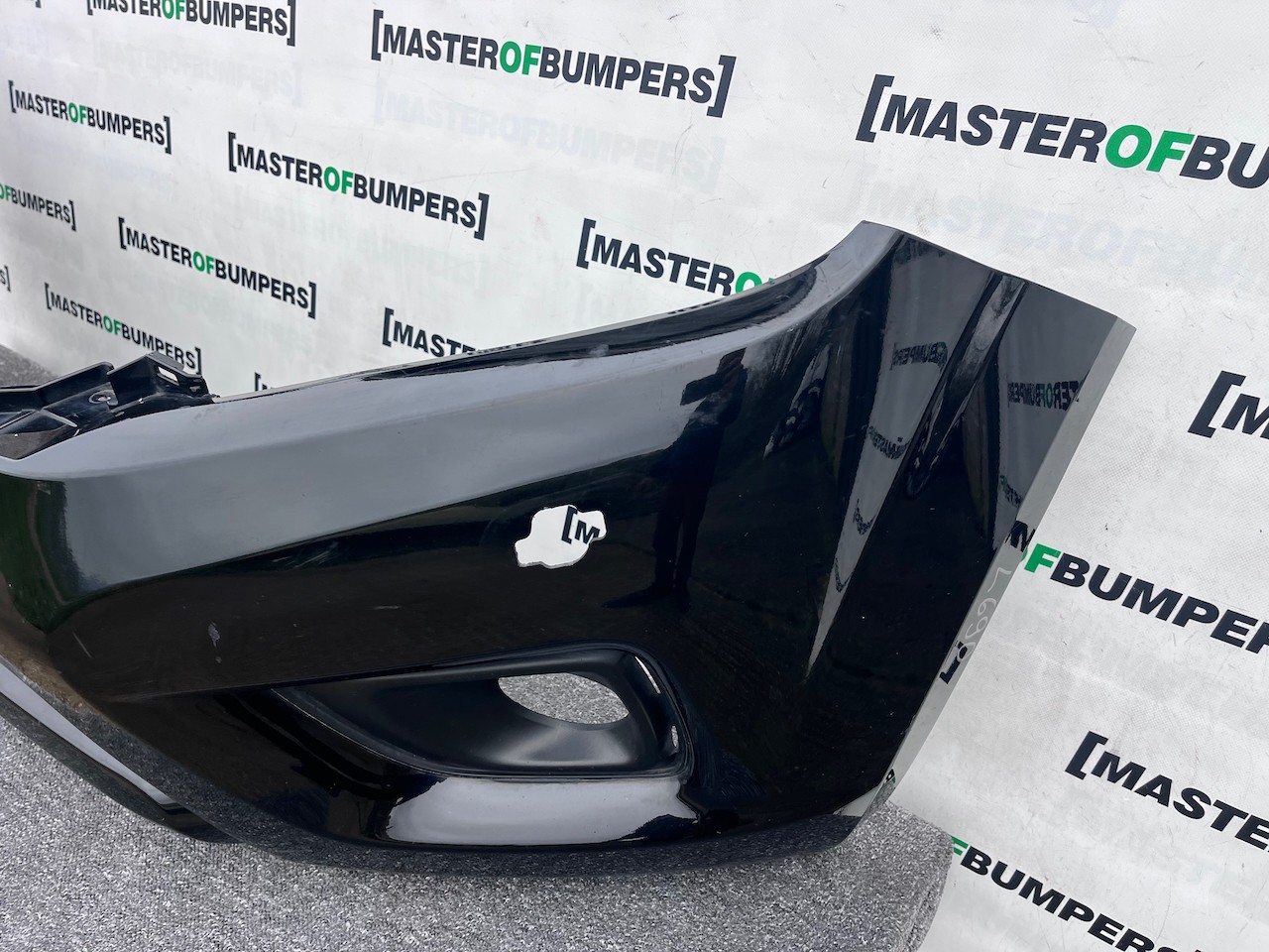 Nissan Navara Tekna Pick Up Mk4 2016-2021 Front Bumper + Jets Genuine [l690]