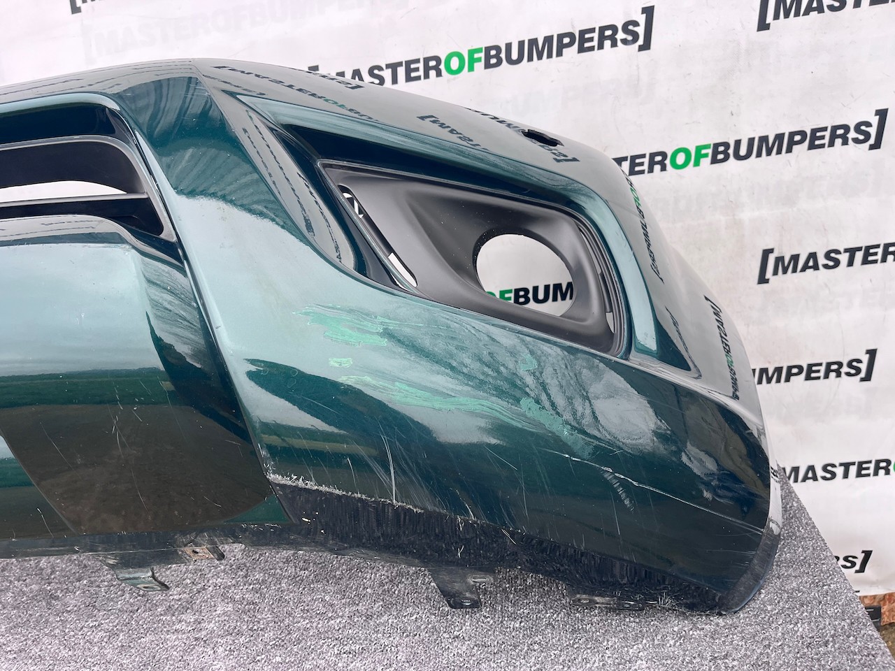 Nissan Navara Tekna Pick Up Mk4 2016-2021 Front Bumper + Jets Genuine [l692]