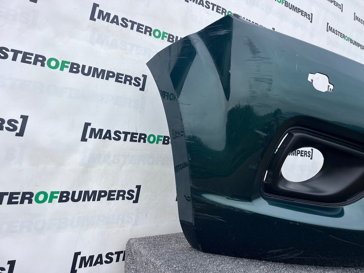 Nissan Navara Tekna Pick Up Mk4 2016-2021 Front Bumper + Jets Genuine [l692]