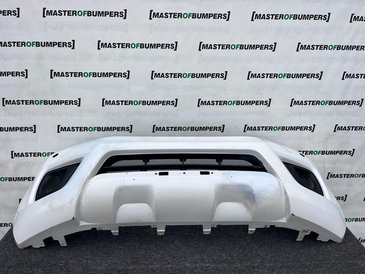 Nissan Navara Tekna Pick Up Mk4 2016-2021 Front Bumper + Jets Genuine [l694]