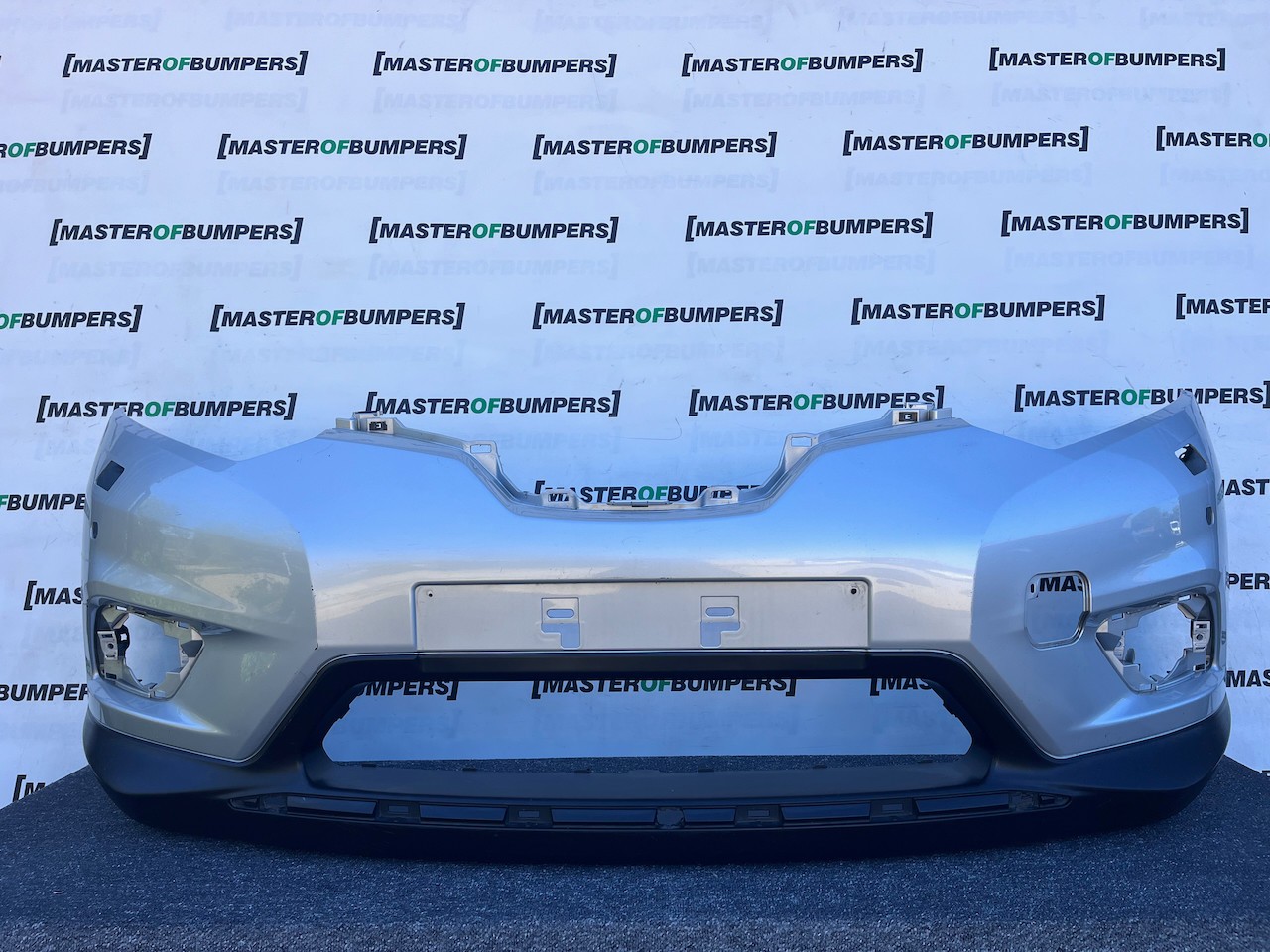 Nissan X Trail Acenta Mk3 2014-2017 Front Bumper 4 Pdc + Jets Genuine [l713]