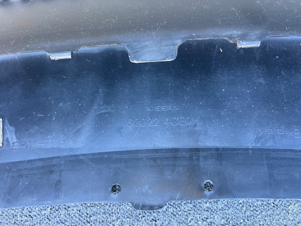 Nissan X Trail Acenta Mk3 2014-2017 Front Bumper 4 Pdc + Jets Genuine [l713]