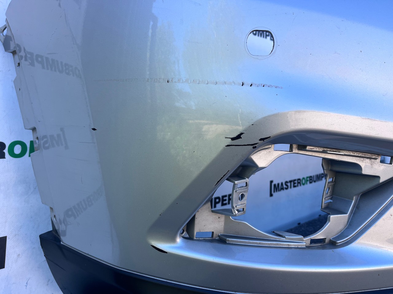 Nissan X Trail Acenta Mk3 2014-2017 Front Bumper 4 Pdc + Jets Genuine [l713]