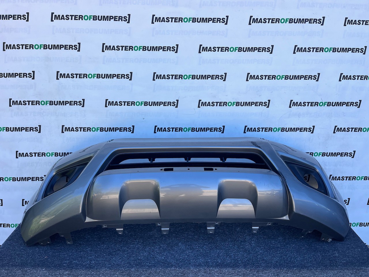 Nissan Navara Tekna Pick Up Mk4 2016-2021 Front Bumper No Jets Genuine [l716]