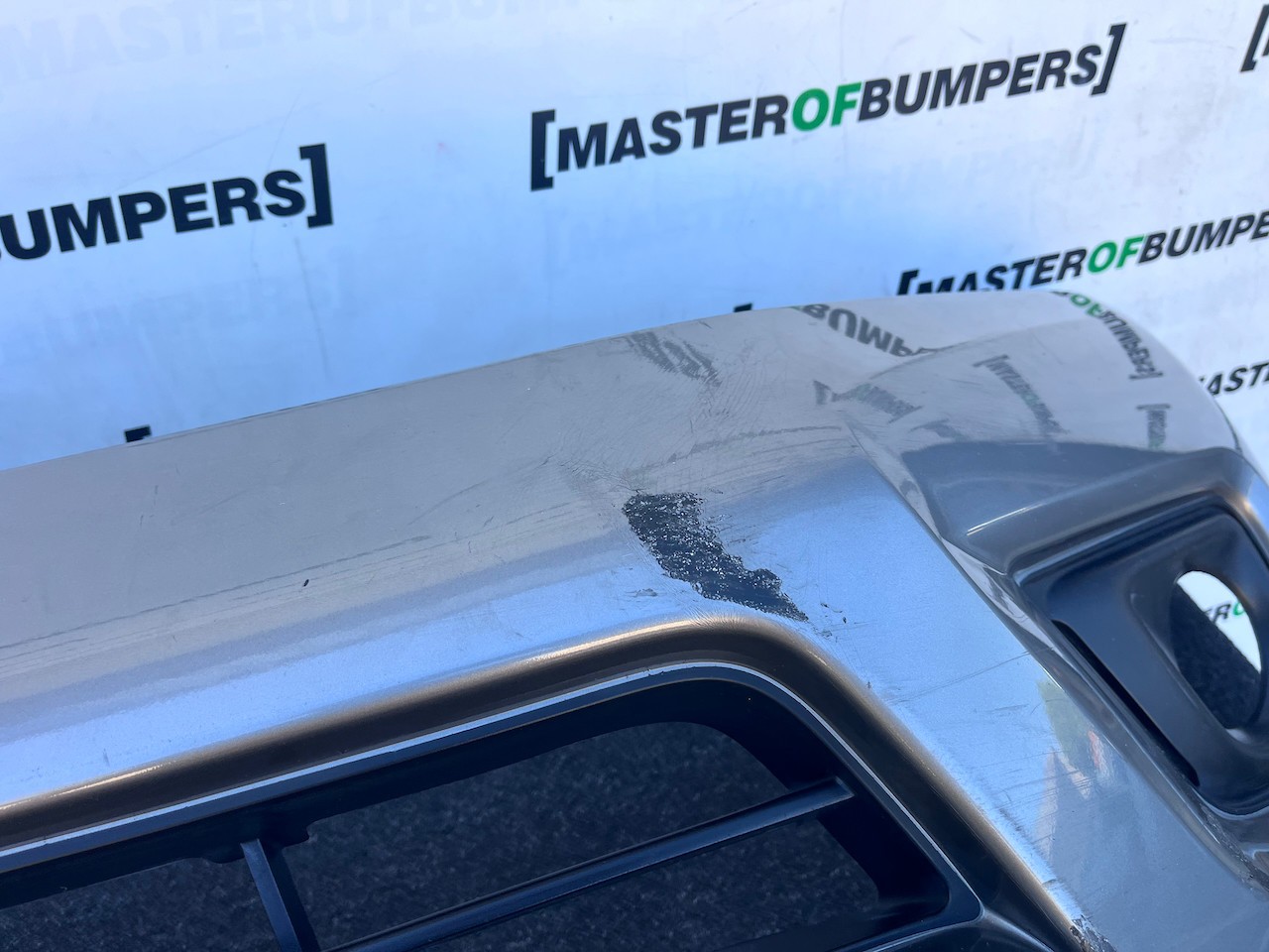 Nissan Navara Tekna Pick Up Mk4 2016-2021 Front Bumper No Jets Genuine [l716]