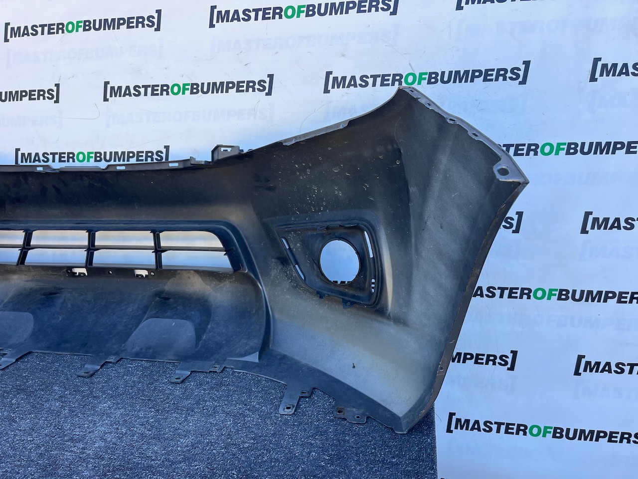 Nissan Navara Tekna Pick Up Mk4 2016-2021 Front Bumper No Jets Genuine [l716]