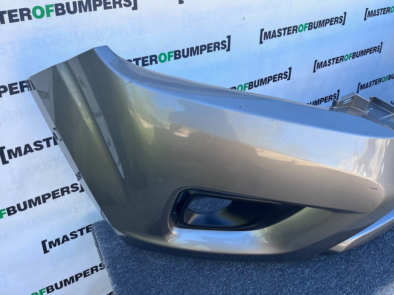 Nissan Navara Tekna Pick Up Mk4 2016-2021 Front Bumper No Jets Genuine [l716]