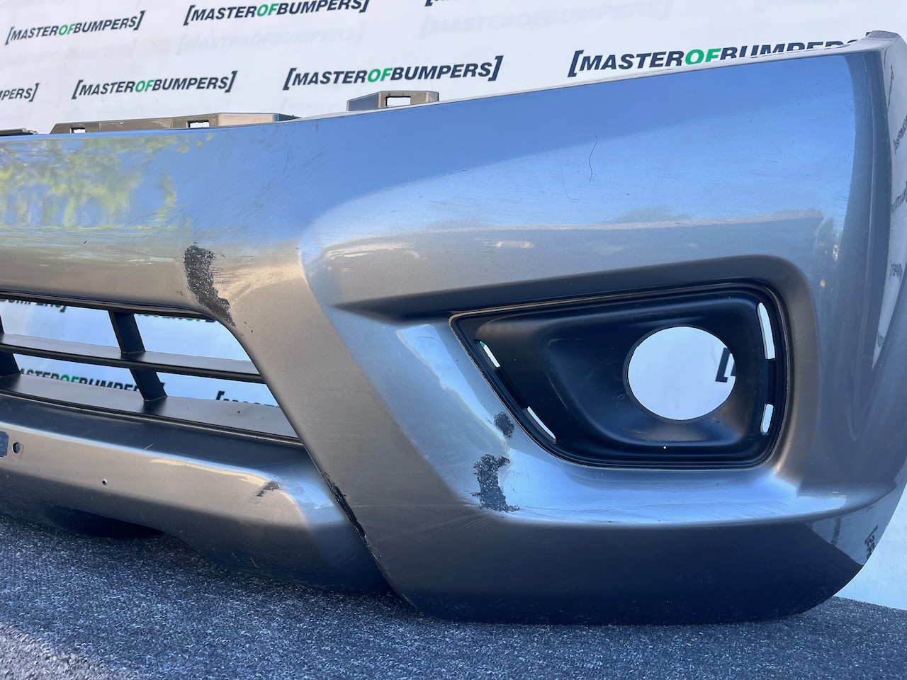 Nissan Navara Tekna Pick Up Mk4 2016-2021 Front Bumper No Jets Genuine [l716]